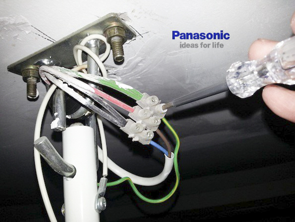 Cách lắp đặt quạt trần Panasonic an toàn chính xác
